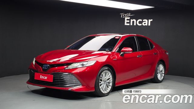 Toyota Camry (XV70) 2.5 XLE Hybrid 2019 — фото 1