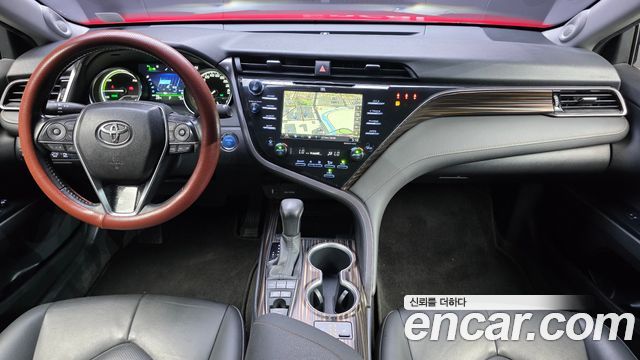Toyota Camry (XV70) 2.5 XLE Hybrid 2019 — фото 7