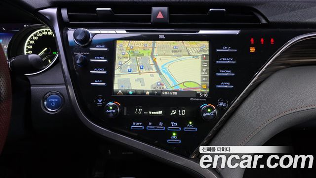 Toyota Camry (XV70) 2.5 XLE Hybrid 2019 — фото 14