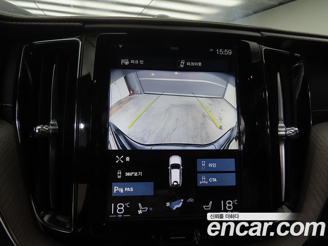 Volvo XC60 (II) T6 Inscription 2018 — фото 18