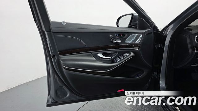 Mercedes-Benz S-Class (W222) S560L 4MATIC 2020 — фото 24