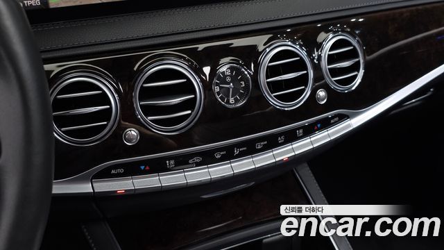 Mercedes-Benz S-Class (W222) S560L 4MATIC 2020 — фото 31
