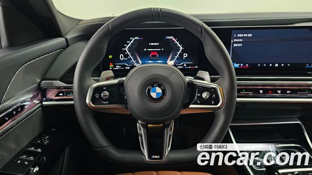 BMW 7 Series (G70) 740i xDrive M Sport 2025 — фото 17
