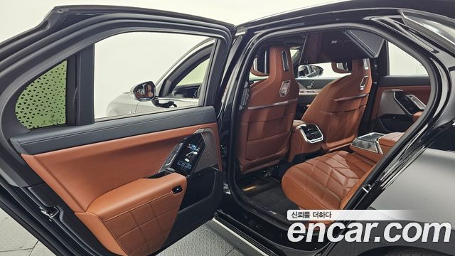 BMW 7 Series (G70) 740i xDrive M Sport 2025 — фото 20