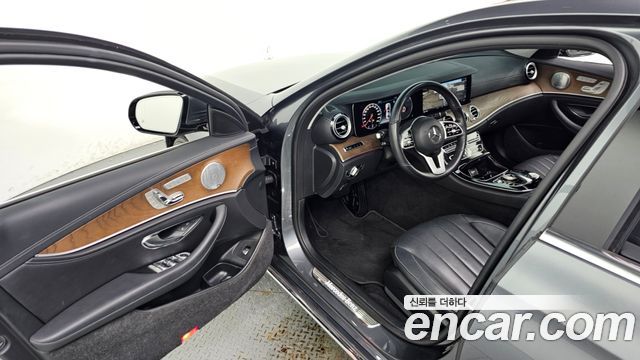 Mercedes-Benz E-Class (W213) E300 4MATIC Exclusive 2019 — фото 10