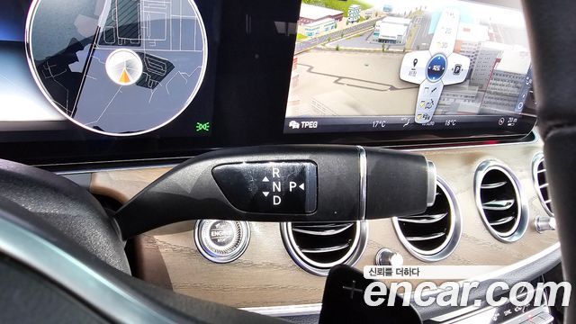 Mercedes-Benz E-Class (W213) E300 4MATIC Exclusive 2019 — фото 17
