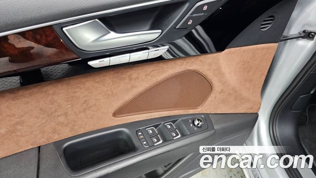 Audi A8 3.0 TDI Quattro LWB D4 2013 — фото 19