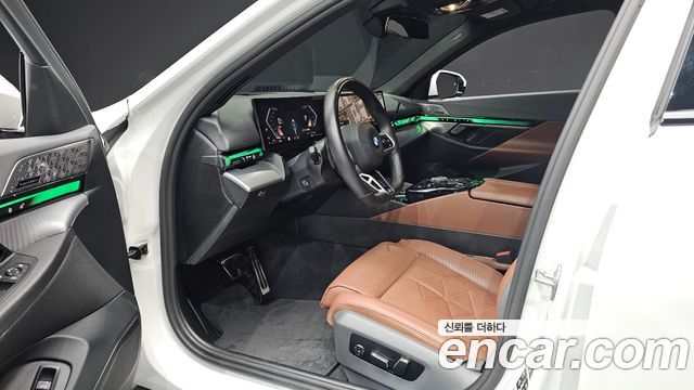 BMW 5 Series (G60) 530i xDrive M Sport Pro Special Edition 2025 — фото 10