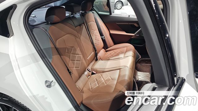 BMW 5 Series (G60) 530i xDrive M Sport Pro Special Edition 2025 — фото 11