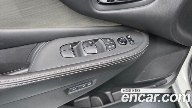 Nissan Murano (Z52) 2.5 Hybird Platinum 2016 — фото 17