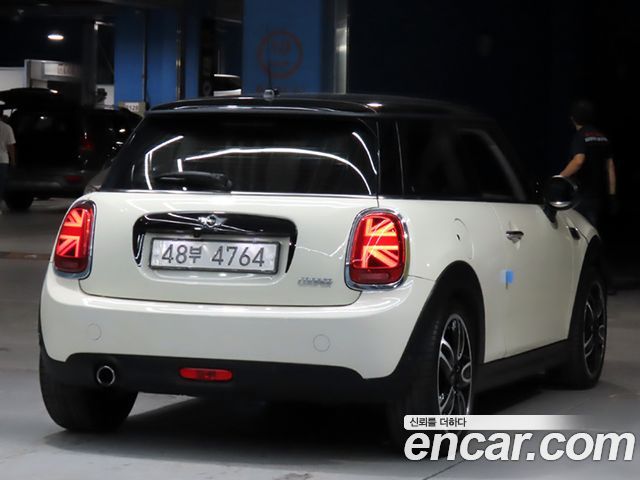 MINI Cooper Standard Third Generation 2016 — фото 2
