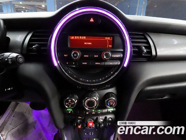 MINI Cooper Standard Third Generation 2016 — фото 21