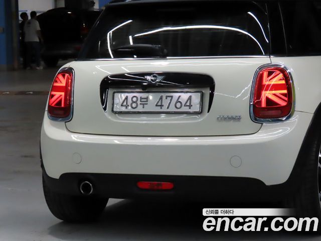 MINI Cooper Standard Third Generation 2016 — фото 23