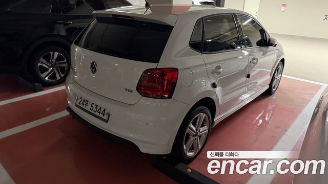 Volkswagen Polo 1.6 TDI R-Line 5th 2013 — фото 4