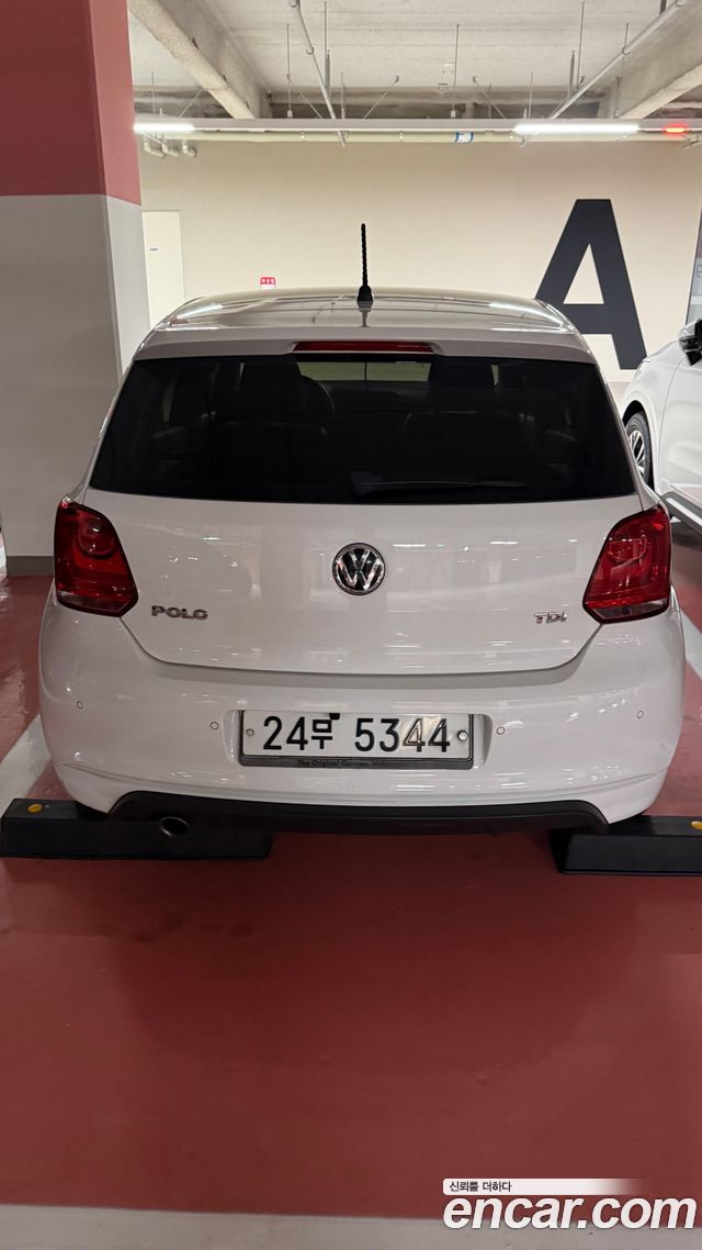 Volkswagen Polo 1.6 TDI R-Line 5th 2013 — фото 5