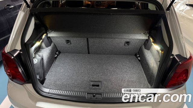 Volkswagen Polo 1.6 TDI R-Line 5th 2013 — фото 22