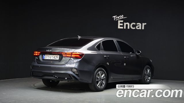 Kia K3 (II) 1.6 Prestige 2023 — фото 2