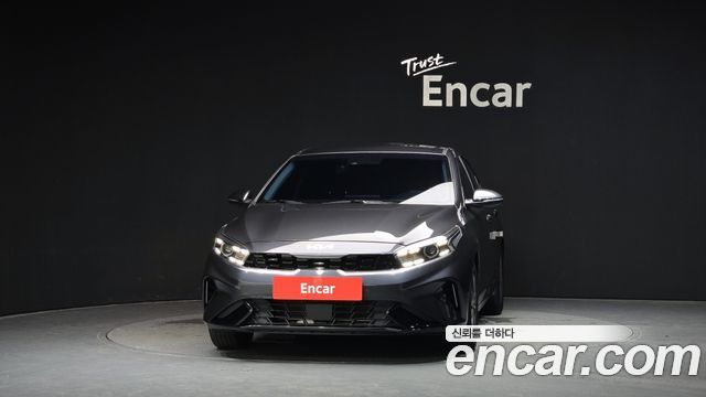 Kia K3 (II) 1.6 Prestige 2023 — фото 3