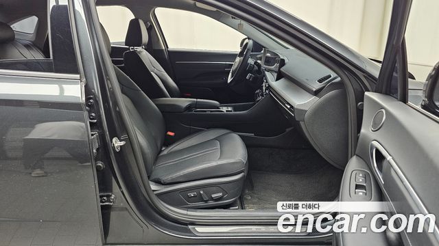 Hyundai Sonata The Edge (DN8) 2.0 Exclusive 2025 — фото 15