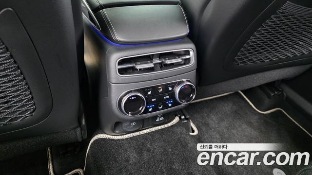 Genesis GV70 2.5T Gasoline 2WD 2022 — фото 19