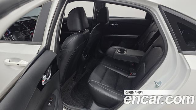 Kia K3 (II) 1.6 Prestige 2024 — фото 11