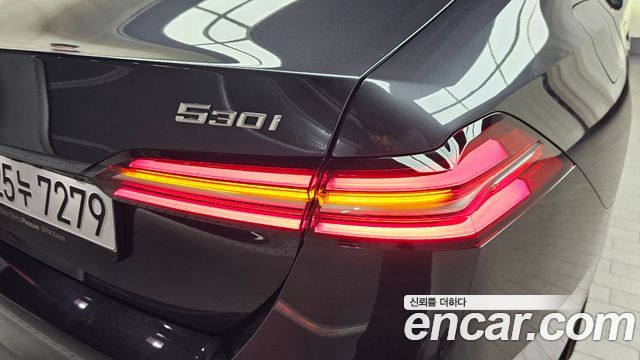 BMW 5 Series (G60) 530i xDrive M Sport 2026 — фото 23
