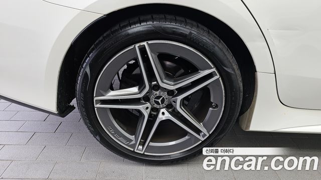 Mercedes-Benz CLS-Class (C257) CLS300d AMG Line 2019 — фото 5