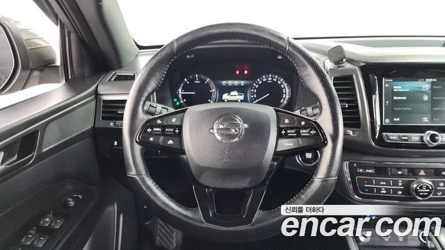 KG Mobility (SsangYong) Rexton Sports Khan Diesel 2.2 2WD Prestige 2021 — фото 12