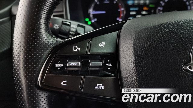 KG Mobility (SsangYong) Rexton Sports Khan Diesel 2.2 2WD Prestige 2021 — фото 16
