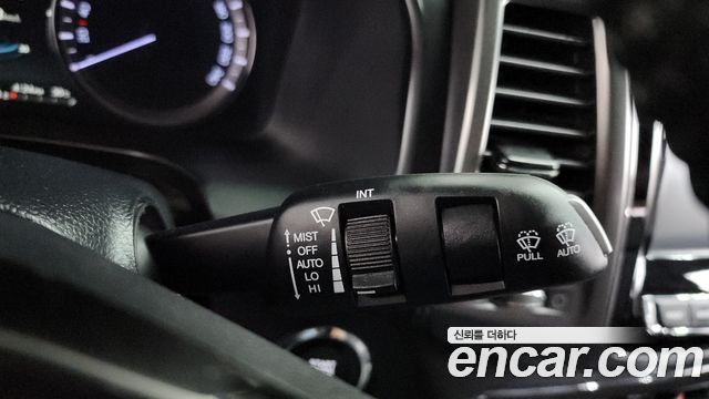 KG Mobility (SsangYong) Rexton Sports Khan Diesel 2.2 2WD Prestige 2021 — фото 19