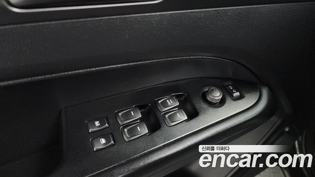 KG Mobility (SsangYong) Rexton Sports Khan Diesel 2.2 2WD Prestige 2021 — фото 20