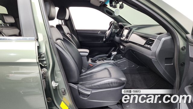 KG Mobility (SsangYong) Rexton Sports Khan Diesel 2.2 2WD Prestige 2021 — фото 26