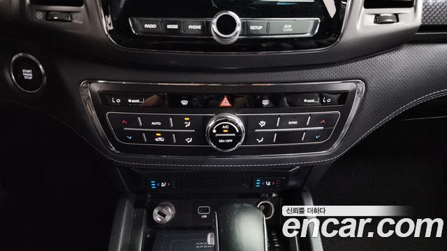 KG Mobility (SsangYong) Rexton Sports Khan Diesel 2.2 2WD Prestige 2021 — фото 29