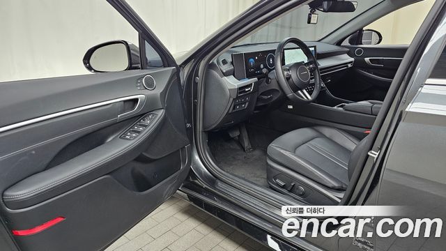 Hyundai Sonata The Edge (DN8) 2.0 Exclusive 2025 — фото 10
