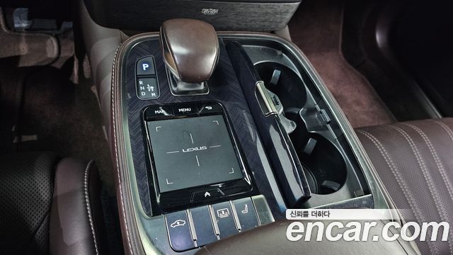 Lexus LS500 (V) 3.5 Luxury AWD 2019 — фото 9