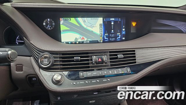 Lexus LS500 (V) 3.5 Luxury AWD 2019 — фото 14