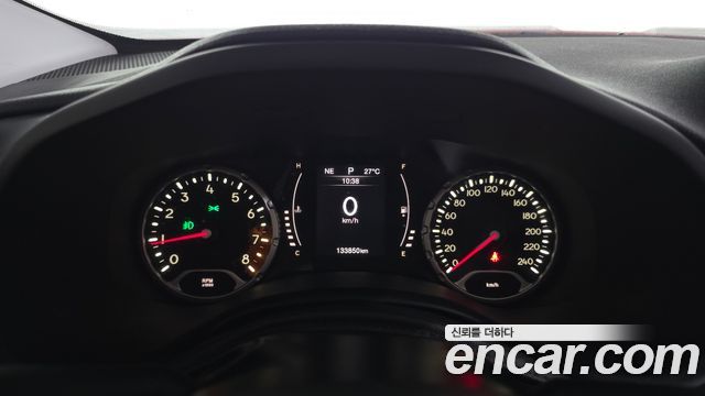 Jeep Renegade 2.4 Longitude 2017 — фото 8