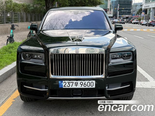 Rolls-Royce Cullinan 6.7 V12 2023 — фото 3
