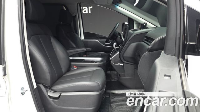 Hyundai Staria L3.5 Cargo 5-Seater Modern 2025 — фото 11
