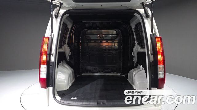 Hyundai Staria L3.5 Cargo 5-Seater Modern 2025 — фото 20