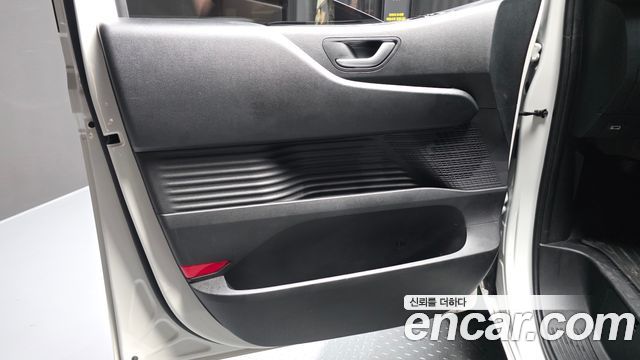 Hyundai Staria L3.5 Cargo 5-Seater Modern 2025 — фото 24