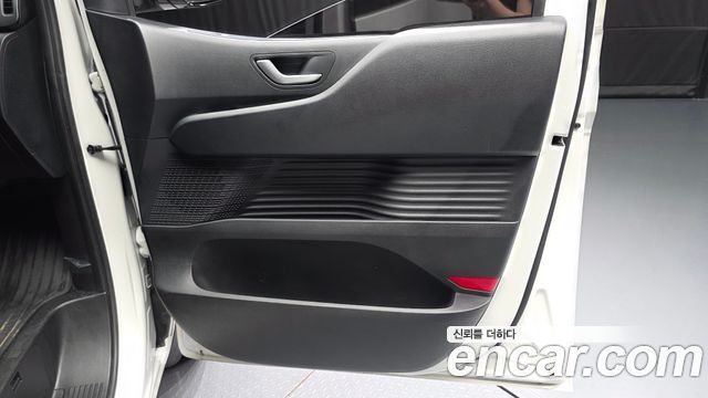 Hyundai Staria L3.5 Cargo 5-Seater Modern 2025 — фото 25
