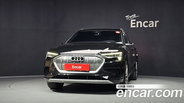 Audi e-tron 55 Quattro 2022 — фото 3