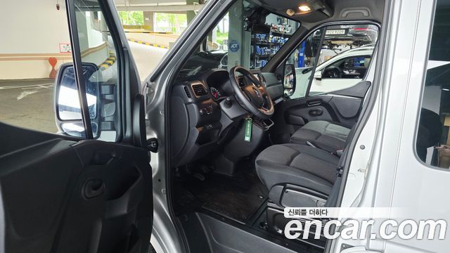 Renault Korea Master 2.3 15-Seater 2020 — фото 10