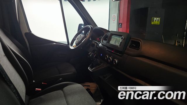 Renault Korea Master 2.3 15-Seater 2020 — фото 19