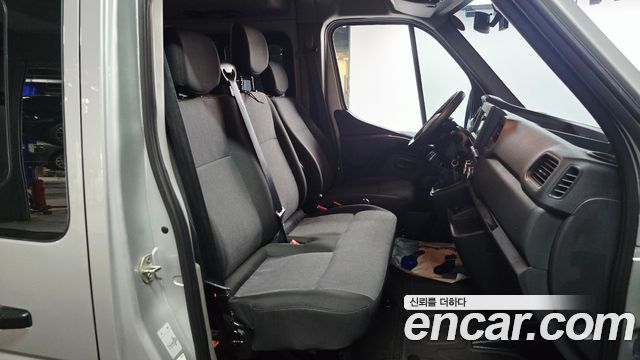 Renault Korea Master 2.3 15-Seater 2020 — фото 26