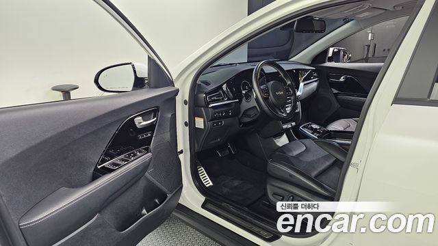 Kia Niro EV Noblesse 2022 — фото 10