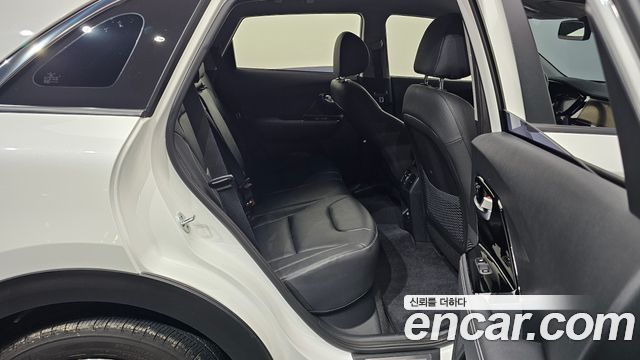 Kia Niro EV Noblesse 2022 — фото 11