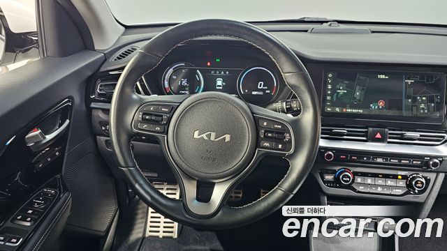 Kia Niro EV Noblesse 2022 — фото 13