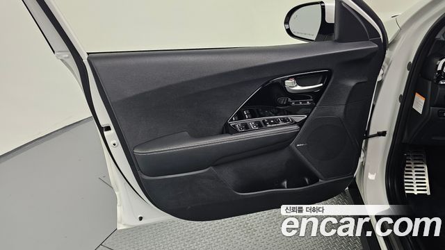 Kia Niro EV Noblesse 2022 — фото 24